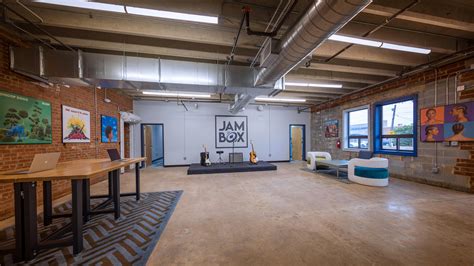 — is listed on real-estate websites as a 650-seat <b>event</b> <b>venue</b> that could also be used for retail, office or medical space. . Jam box event venue